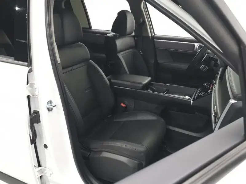 2025 Hyundai Santa Fe с пробегом 13 734 км