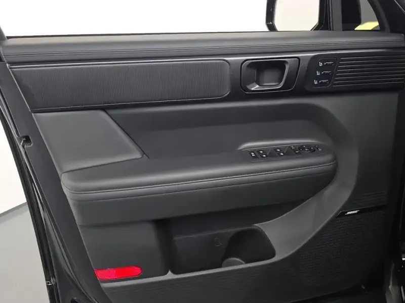2024 Hyundai Santa Fe с пробегом 33 758 км