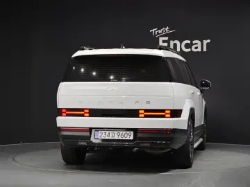 2025 Hyundai Santa Fe с пробегом 10 707 км