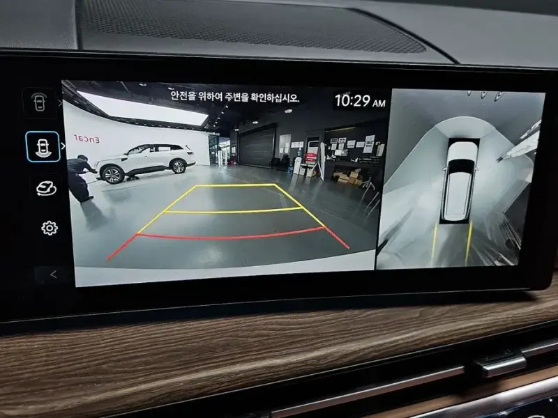 2025 Hyundai Santa Fe с пробегом 10 707 км
