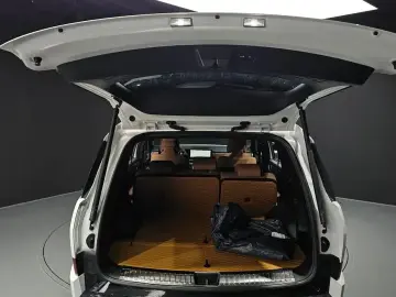 2025 Hyundai Santa Fe с пробегом 10 707 км