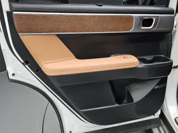 2025 Hyundai Santa Fe с пробегом 10 707 км