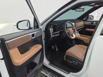 2024 Hyundai Santa Fe с пробегом 21 182 км