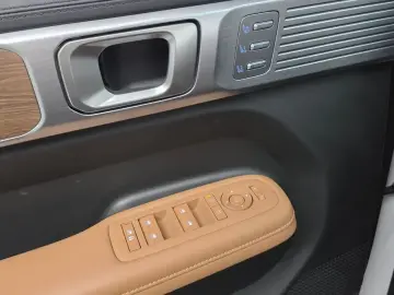 2024 Hyundai Santa Fe с пробегом 21 182 км
