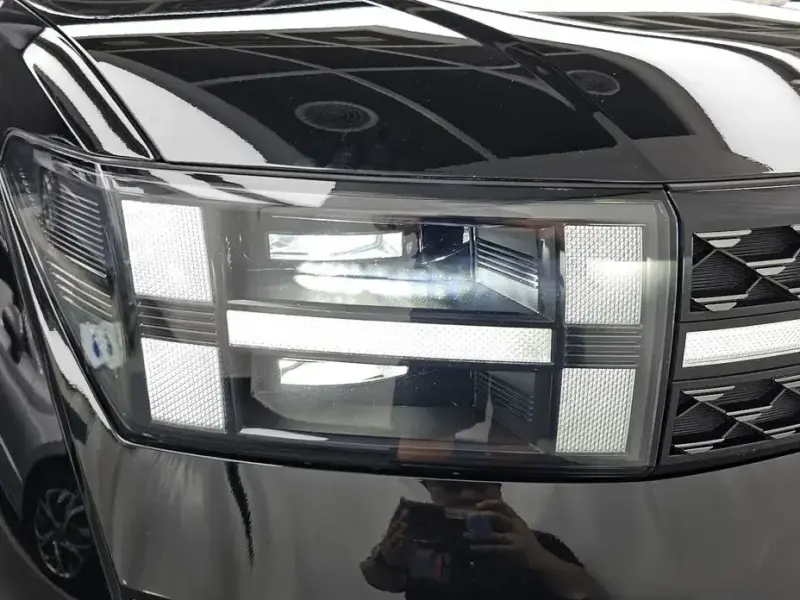 2024 Hyundai Santa Fe с пробегом 32 757 км