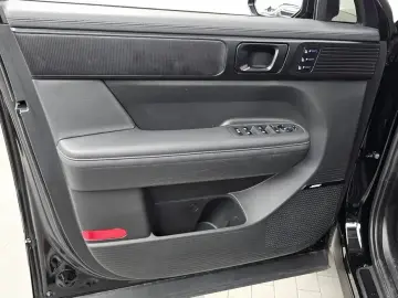 2024 Hyundai Santa Fe с пробегом 32 757 км