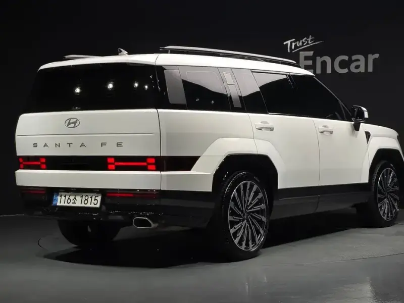 2023 Hyundai Santa Fe с пробегом 27 876 км