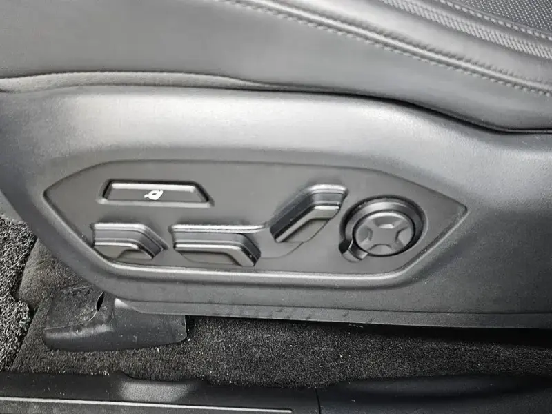 2024 Hyundai Santa Fe с пробегом 32 757 км