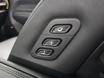 2024 Hyundai Santa Fe с пробегом 32 757 км