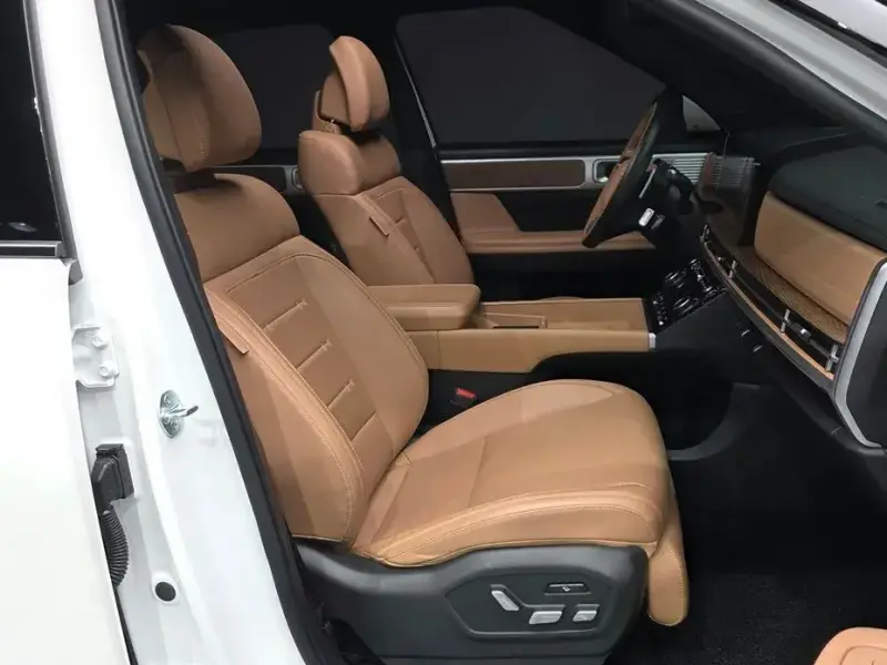 2023 Hyundai Santa Fe с пробегом 27 876 км