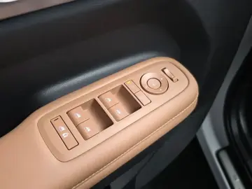 2023 Hyundai Santa Fe с пробегом 27 876 км