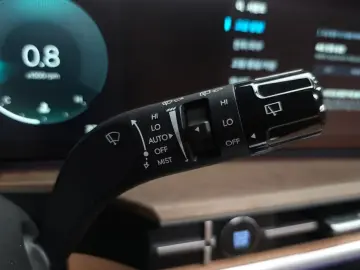 2023 Hyundai Santa Fe с пробегом 27 876 км