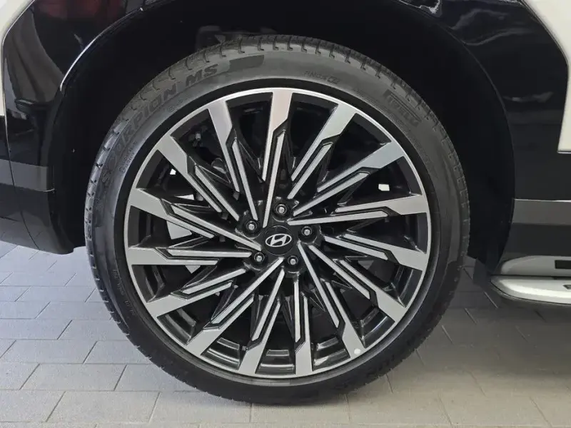 2023 Hyundai Santa Fe с пробегом 30 538 км