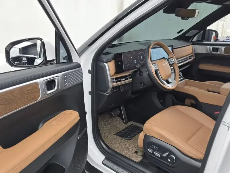 2023 Hyundai Santa Fe с пробегом 30 538 км