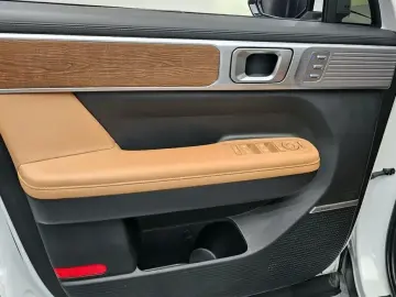 2023 Hyundai Santa Fe с пробегом 66 100 км