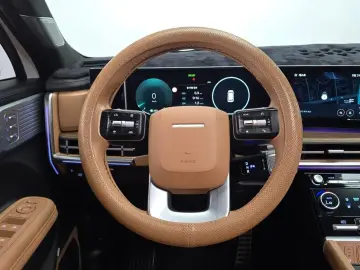 2025 Hyundai Santa Fe с пробегом 47 762 км