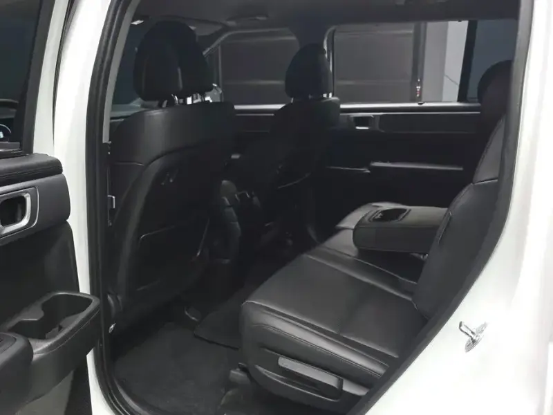 2024 Hyundai Santa Fe с пробегом 34 008 км
