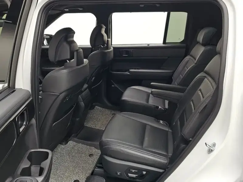 2024 Hyundai Santa Fe с пробегом 36 728 км
