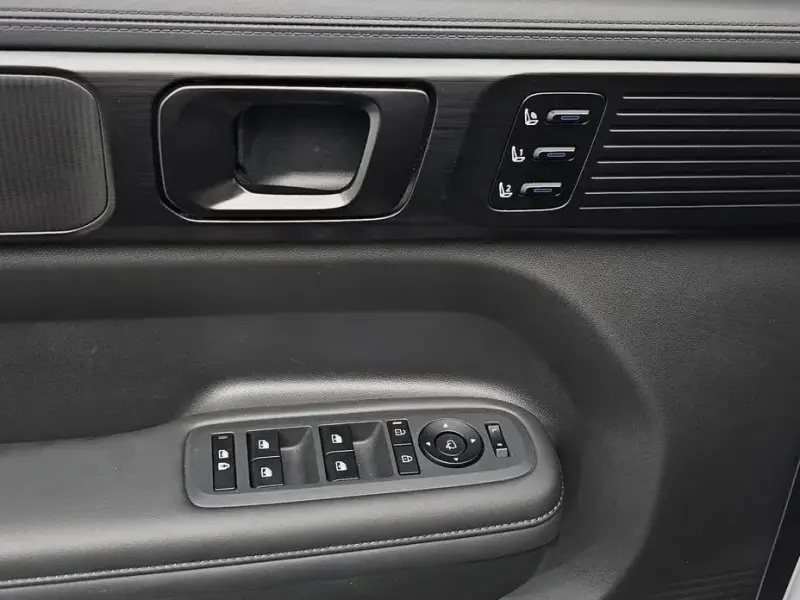 2024 Hyundai Santa Fe с пробегом 36 728 км