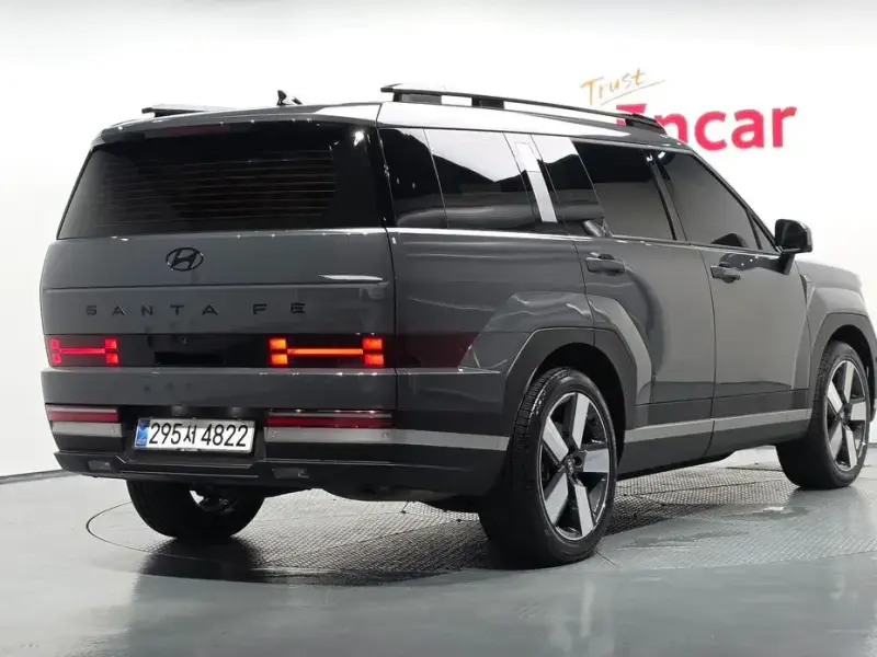 2025 Hyundai Santa Fe с пробегом 44 354 км