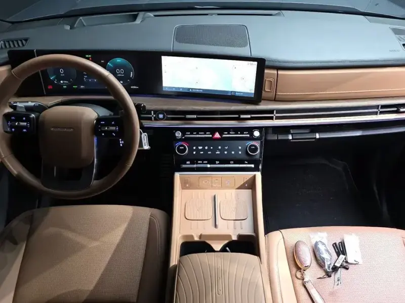 2025 Hyundai Santa Fe с пробегом 44 354 км