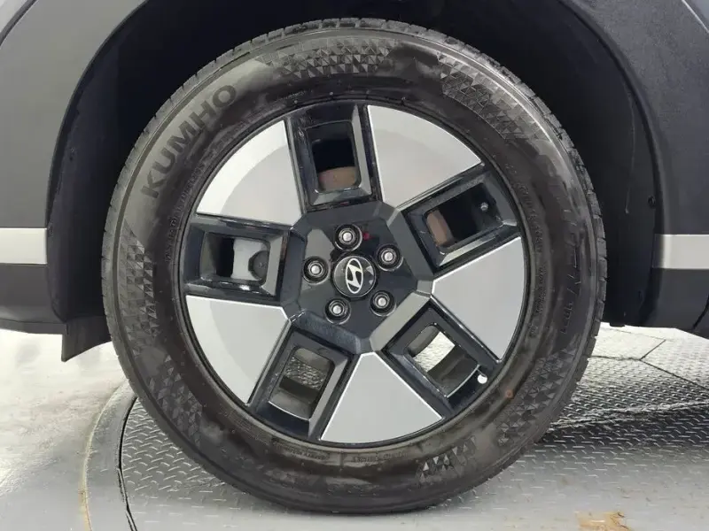 2026 Hyundai Santa Fe с пробегом 2 411 км