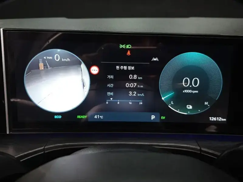 2024 Hyundai Santa Fe с пробегом 12 612 км