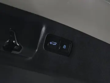 2024 Hyundai Santa Fe с пробегом 12 612 км