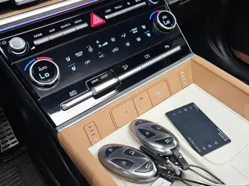 2025 Hyundai Santa Fe с пробегом 19 090 км