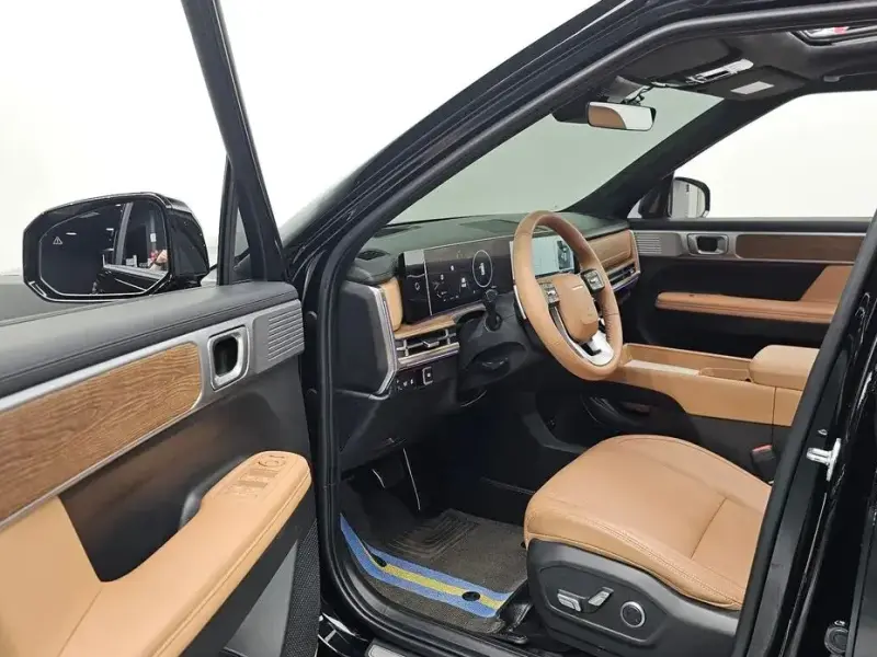 2025 Hyundai Santa Fe с пробегом 19 090 км