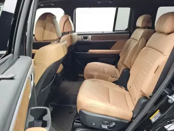 2025 Hyundai Santa Fe с пробегом 19 090 км