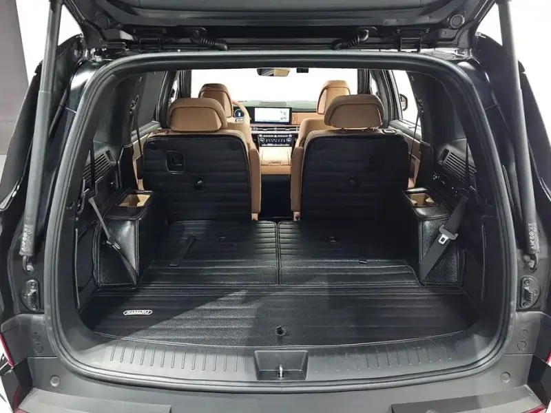 2025 Hyundai Santa Fe с пробегом 19 090 км