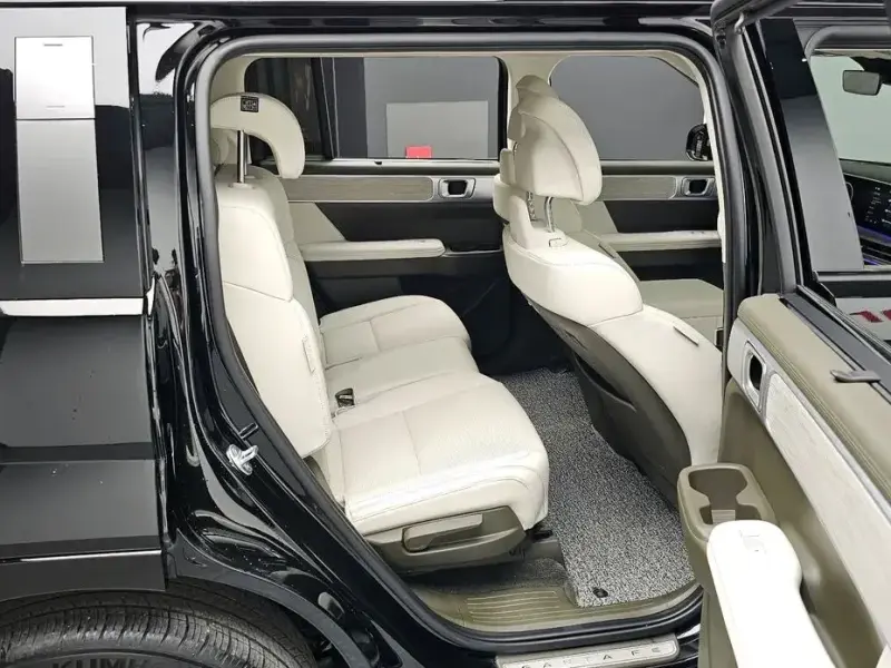 2023 Hyundai Santa Fe с пробегом 38 679 км