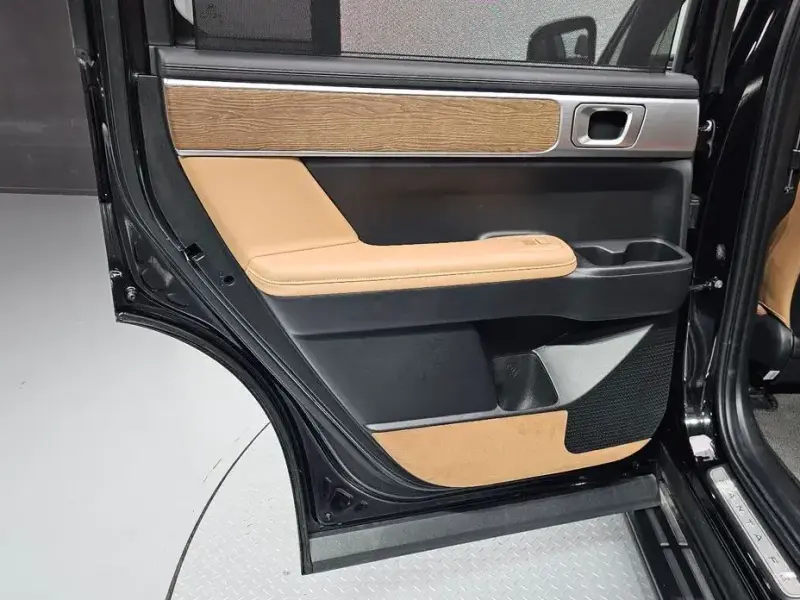 2025 Hyundai Santa Fe с пробегом 19 090 км