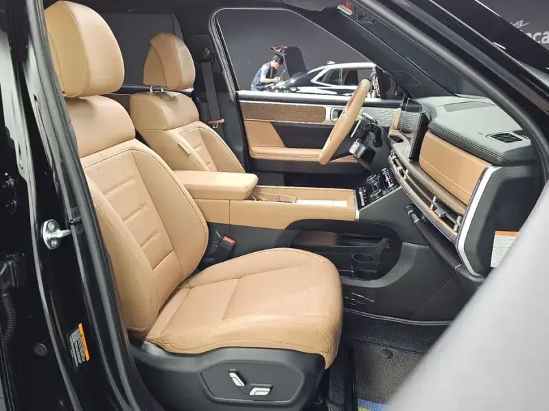 2025 Hyundai Santa Fe с пробегом 19 090 км