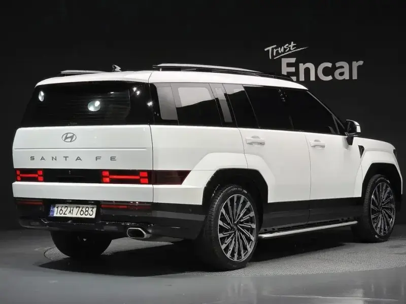 2023 Hyundai Santa Fe с пробегом 57 728 км