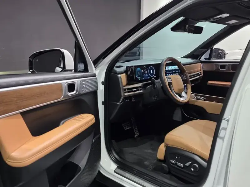 2024 Hyundai Santa Fe с пробегом 28 407 км