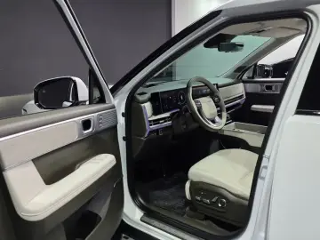 2023 Hyundai Santa Fe с пробегом 57 728 км