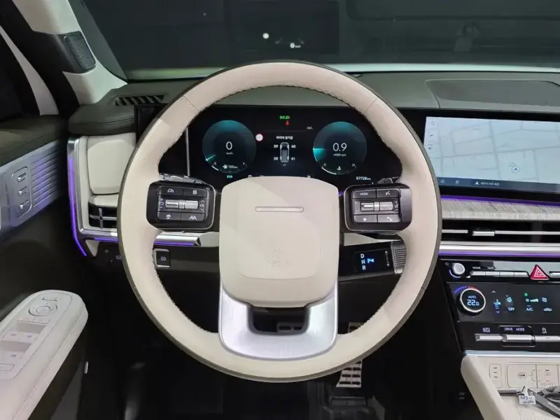 2023 Hyundai Santa Fe с пробегом 57 728 км