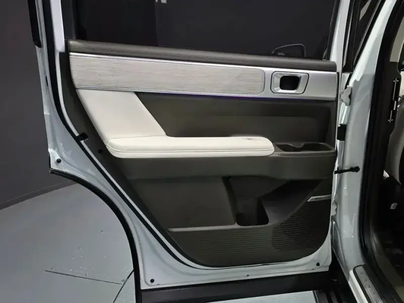 2023 Hyundai Santa Fe с пробегом 57 728 км