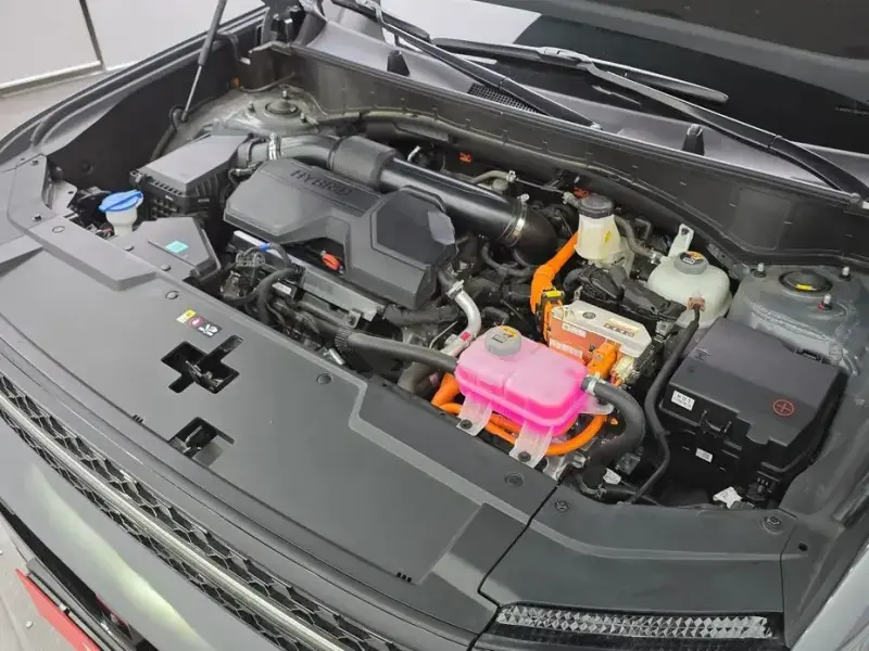 2025 Hyundai Santa Fe с пробегом 17 718 км