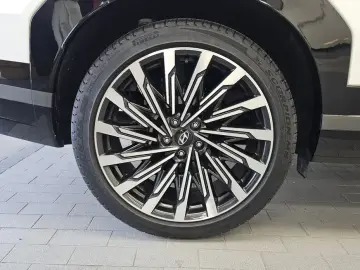 2024 Hyundai Santa Fe с пробегом 15 120 км
