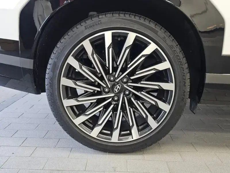 2024 Hyundai Santa Fe с пробегом 15 120 км