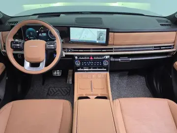 2025 Hyundai Santa Fe с пробегом 17 718 км