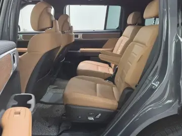 2025 Hyundai Santa Fe с пробегом 17 718 км