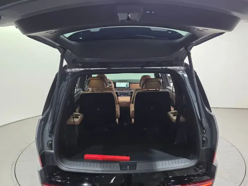 2025 Hyundai Santa Fe с пробегом 17 718 км