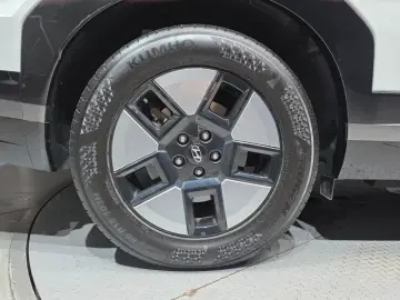 2024 Hyundai Santa Fe с пробегом 33 495 км