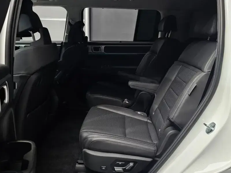 2024 Hyundai Santa Fe с пробегом 33 495 км