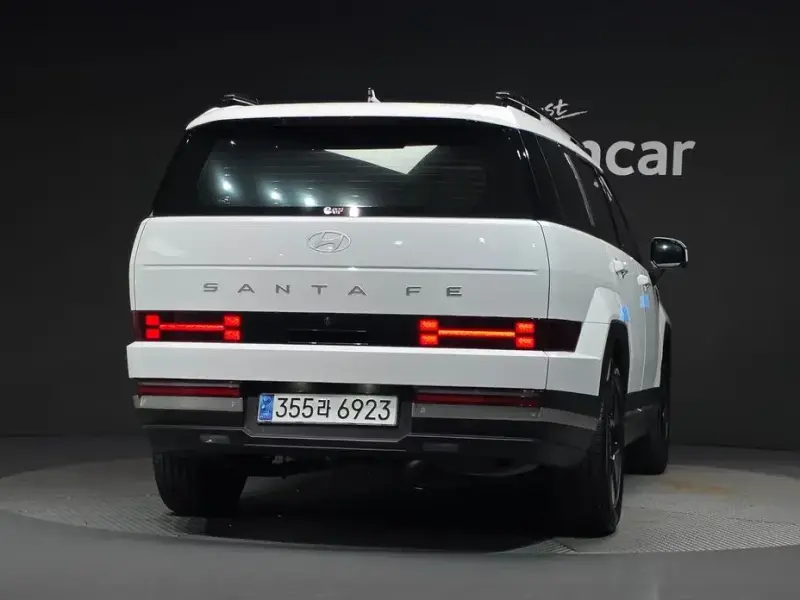 2023 Hyundai Santa Fe с пробегом 18 978 км