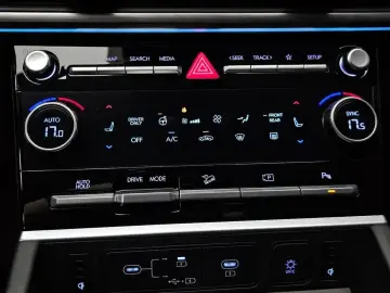 2024 Hyundai Santa Fe с пробегом 33 495 км